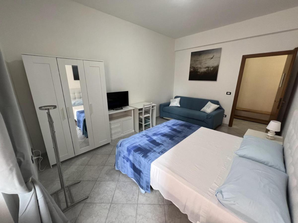 Bed And Breakfast Mare Blu Civitavecchia Exterior photo